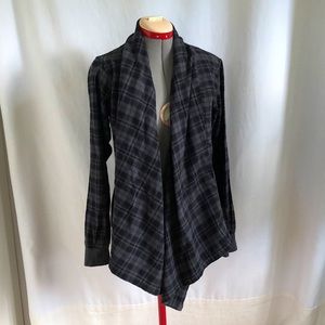 Columbia flannel wrap shirt. Size small.